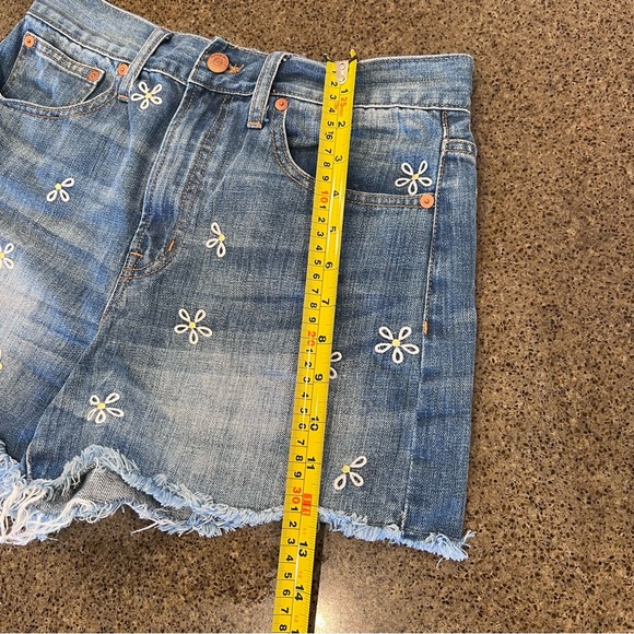 🌼 MADEWELL The Perfect Jean Short: Daisy Embroidered Edition 🌼 - Picture 12 of 16